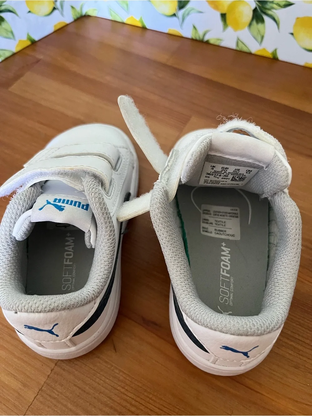 Puma Toddlers White Sneakers with Navy Accent size 5C